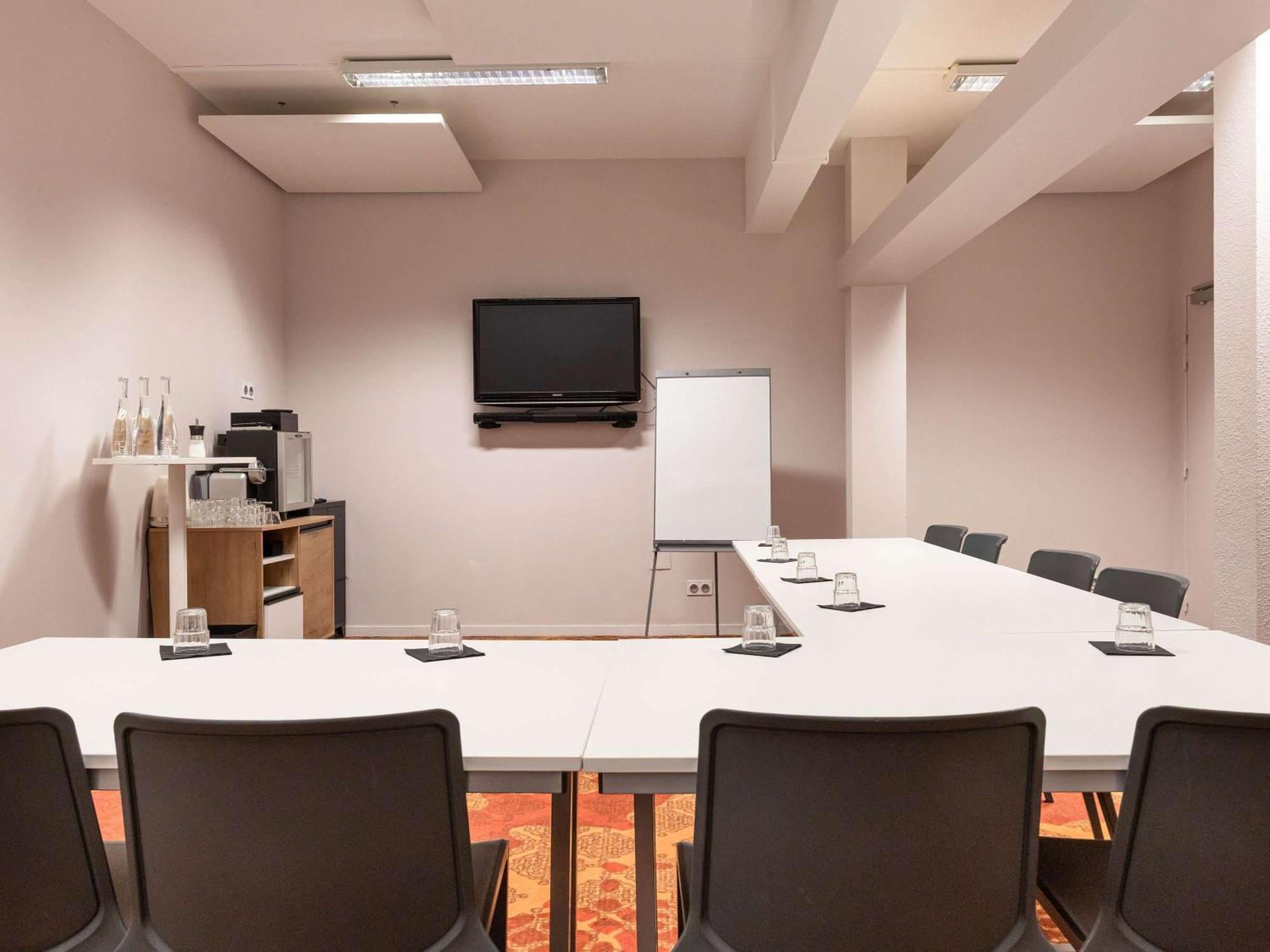 Ibis Styles Albi Centre Le Theatro Hotell Exteriör bild