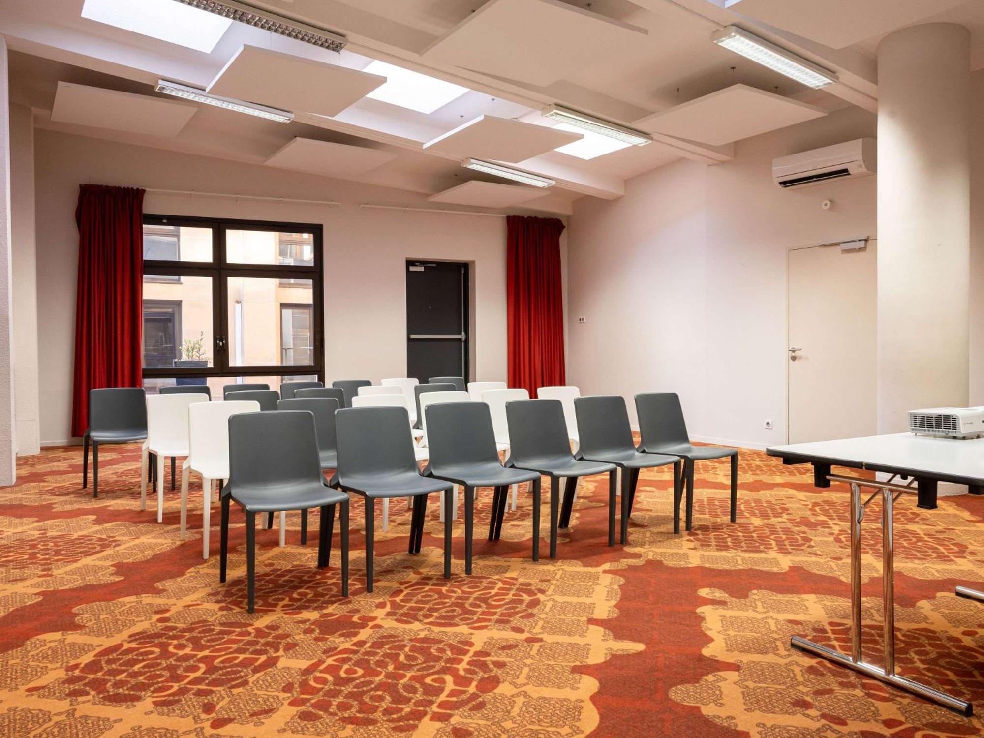 Ibis Styles Albi Centre Le Theatro Hotell Exteriör bild